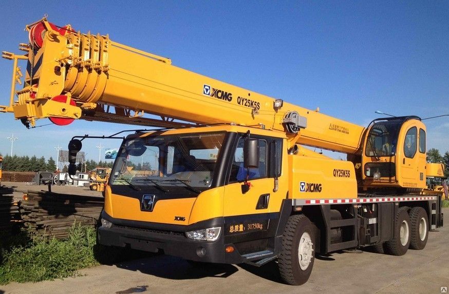 Автокран XCMG 25 – 30 тонн с гуськом