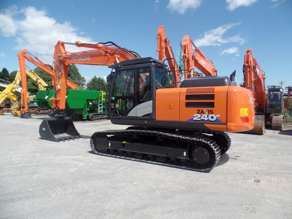 Гусеничный экскаватор Hitachi 240